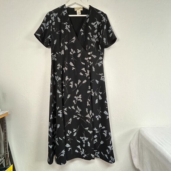 Vintage Travel Smith Black Floral Print V-Neck Short Sleeves Midi Dress Size 10 - Picture 1 of 8